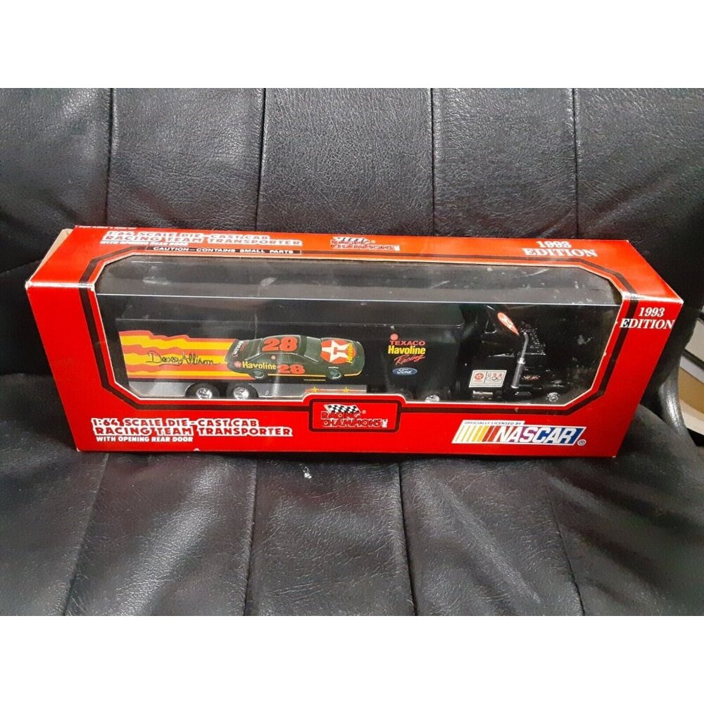 1993 RACING CHAMPIONS Davey Allison 28 TEXACO 1:64 Racing Team Transporter New - Picture 2 of 9